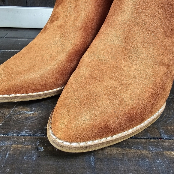 Fashion Beast Womens Pull-on Suede Booties Size 7.5 Cognac Camel Brown - Picture 9 of 9